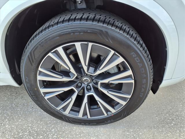 2022 Volvo XC90 T5 Momentum