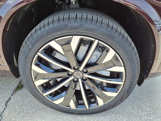 2025 Volvo XC90 T8 Plus Bright Theme 6P