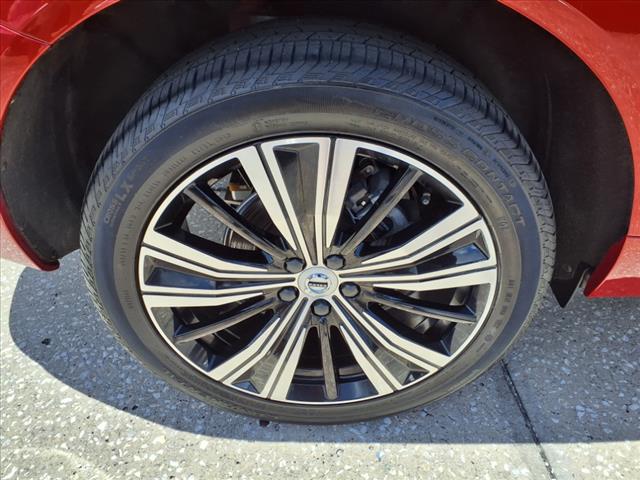 2022 Volvo XC60 B5 Inscription