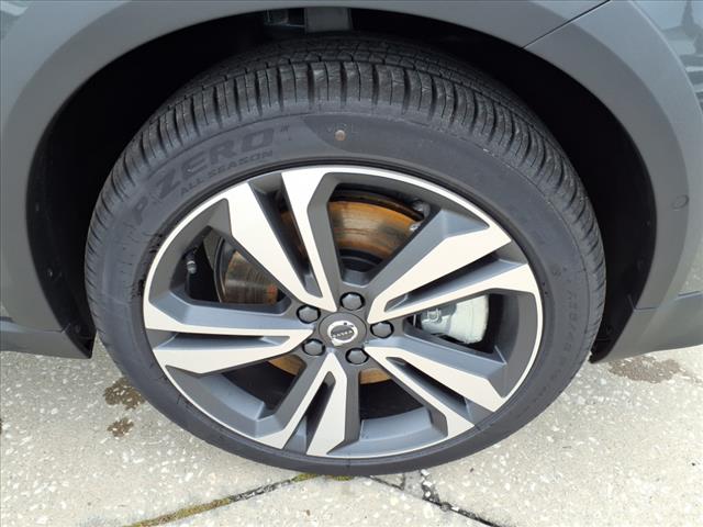 2026 Volvo V60 Cross Country B5 Plus