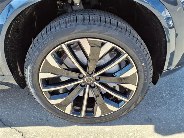 2025 Volvo XC90 B5 Core Bright Theme