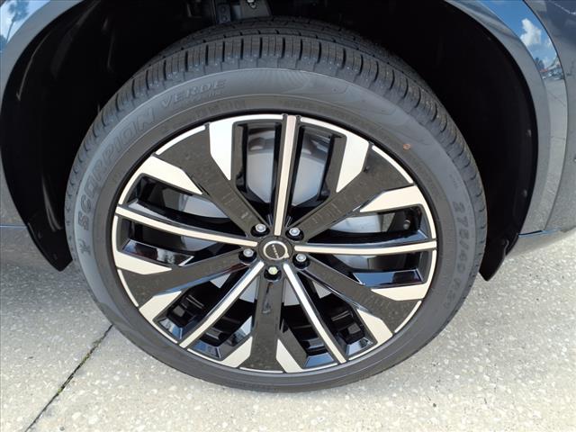 2025 Volvo XC90 B5 Plus Bright Theme 7P