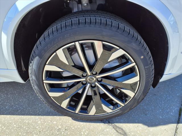 2025 Volvo XC90 B5 Plus Bright Theme 7P