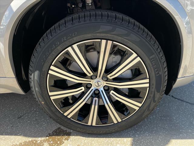 2025 Volvo XC90 B5 Core Bright Theme