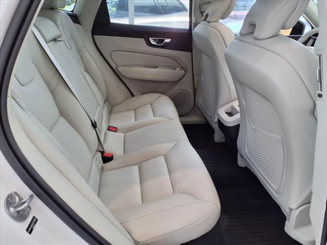 2025 Volvo XC60 B5 Plus Dark Theme