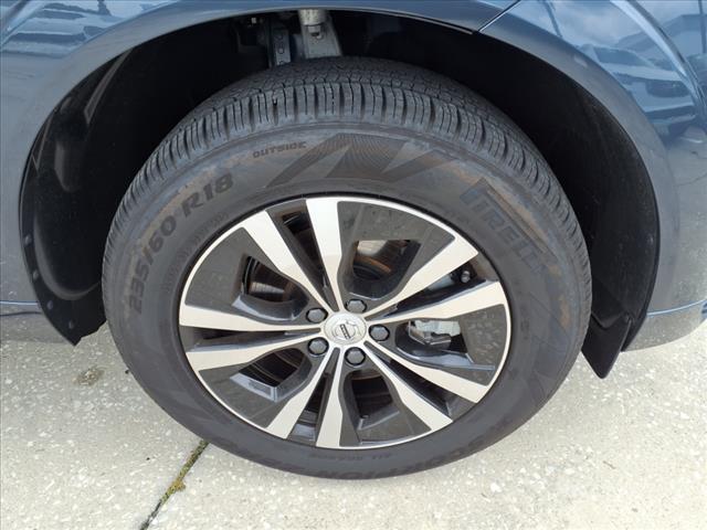 2025 Volvo XC60 B5 Core Dark Theme