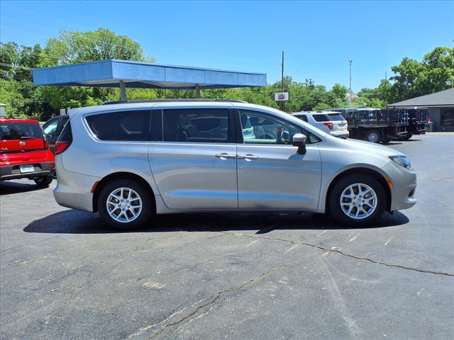 2020 Chrysler Voyager LXi