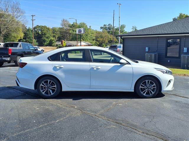 2024 Kia Forte LX