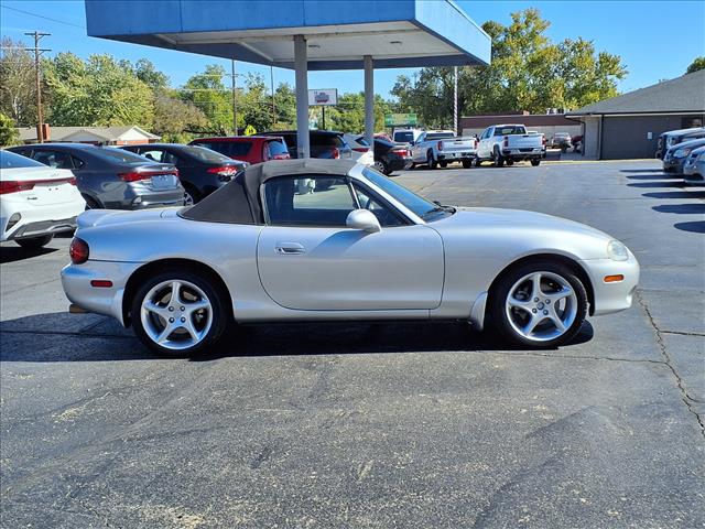 2003 Mazda MX-5 Miata LS