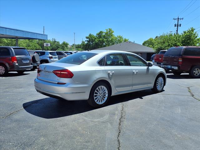 2016 Volkswagen Passat 1.8T SE