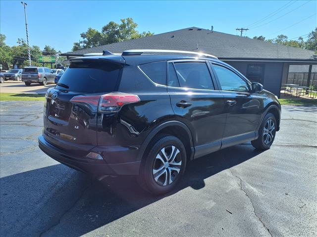 2016 Toyota RAV4 LE
