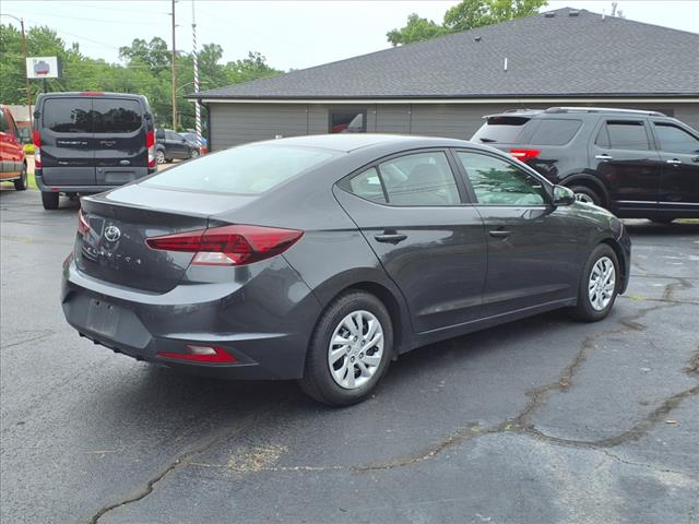 2020 Hyundai ELANTRA SE