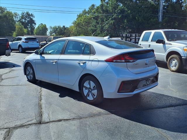 2018 Hyundai IONIQ Hybrid Blue