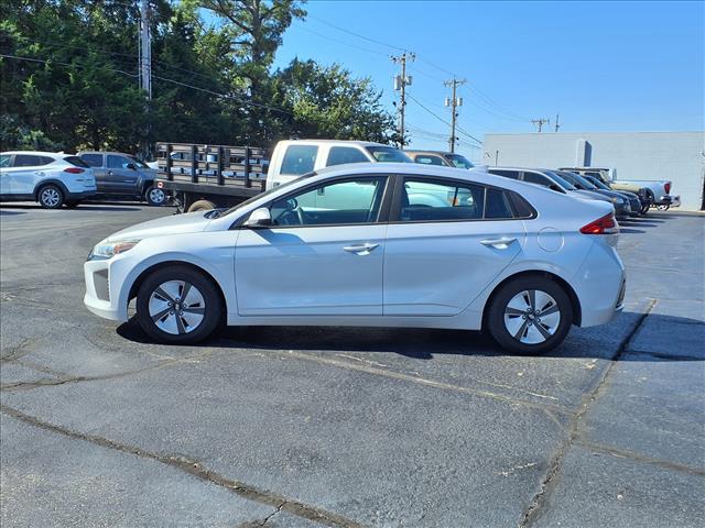 2018 Hyundai IONIQ Hybrid Blue