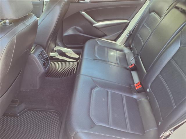 2016 Volkswagen Passat 1.8T SE