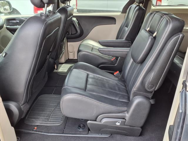 2013 Chrysler Town and Country Touring