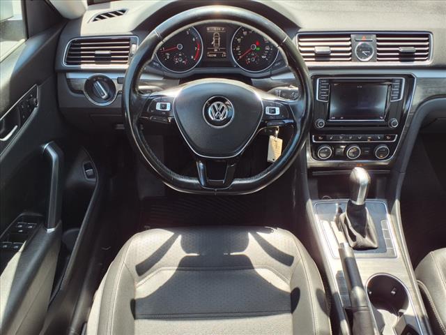 2016 Volkswagen Passat 1.8T SE