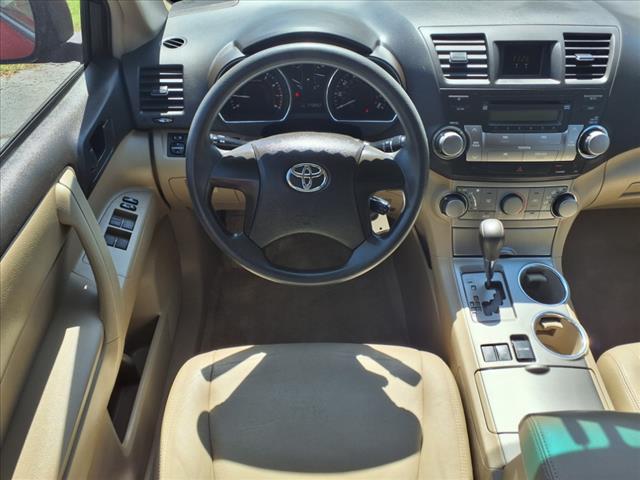 2010 Toyota Highlander Base