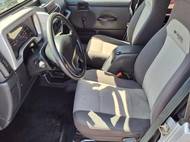 2004 Jeep Wrangler X
