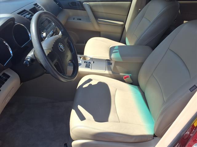 2010 Toyota Highlander Base