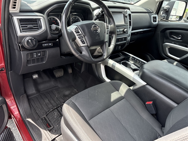 2018 Nissan Titan SV