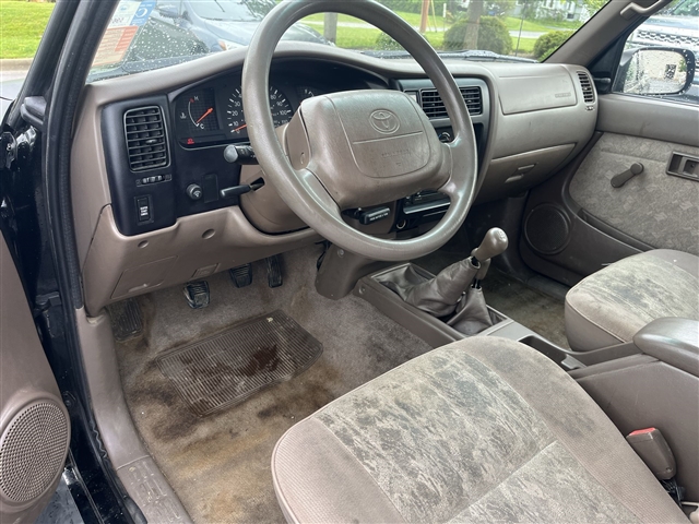 2000 Toyota Tacoma SR5