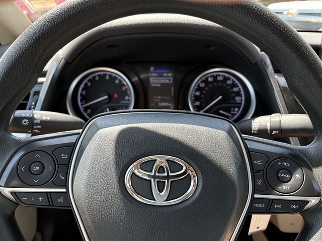 2022 Toyota Camry LE