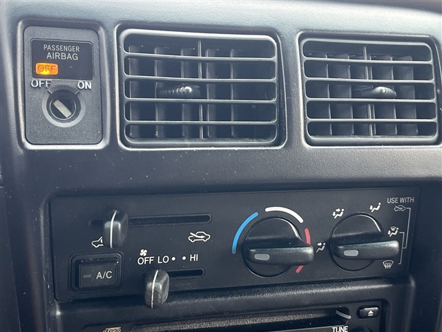 2000 Toyota Tacoma SR5
