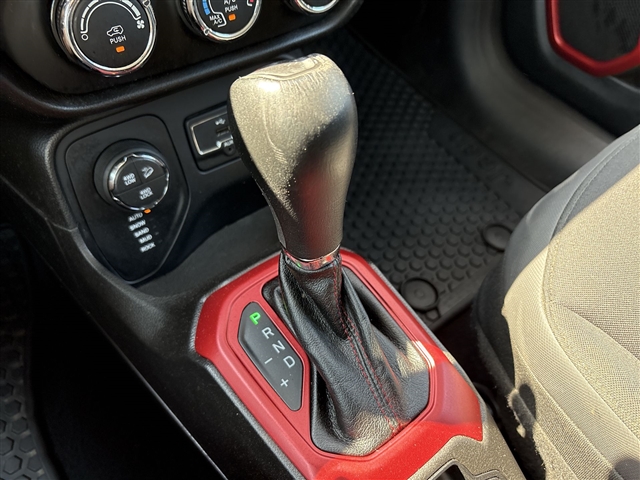 2017 Jeep Renegade Trailhawk