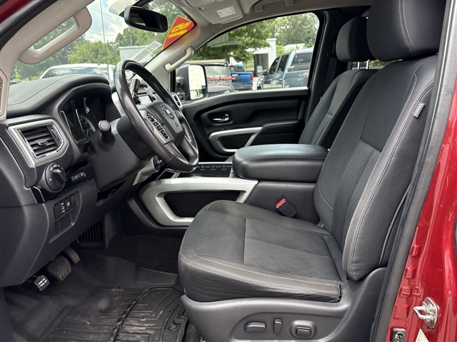2018 Nissan Titan SV