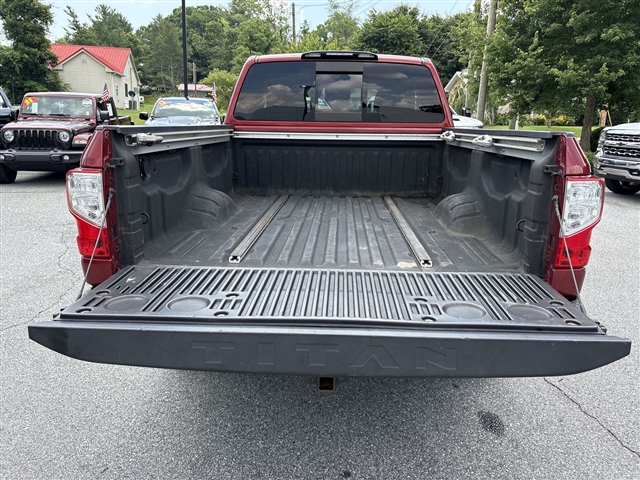 2018 Nissan Titan SV