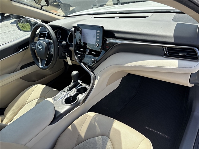 2022 Toyota Camry LE