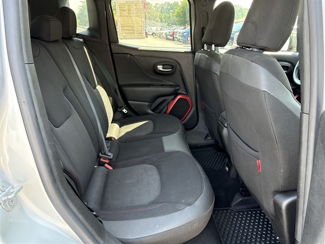 2017 Jeep Renegade Trailhawk