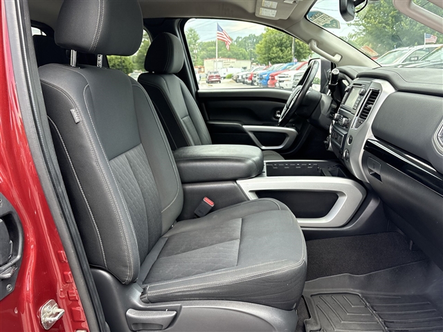 2018 Nissan Titan SV