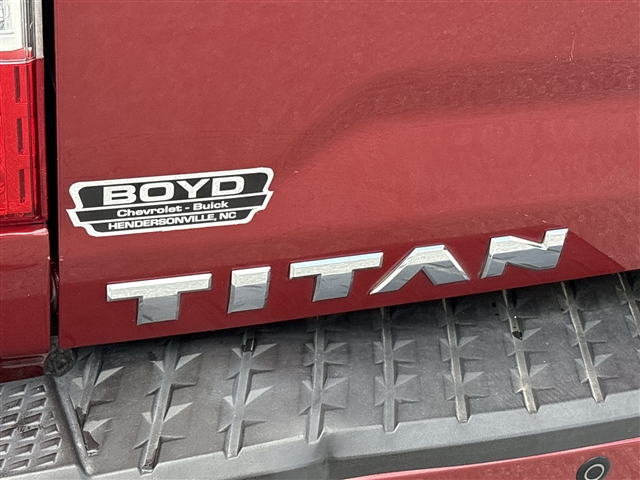 2018 Nissan Titan SV