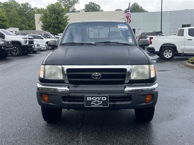 2000 Toyota Tacoma SR5