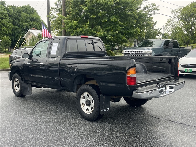 2000 Toyota Tacoma SR5