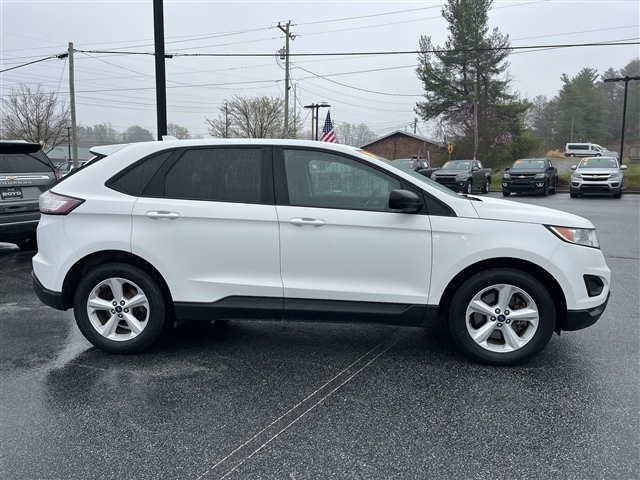 2018 Ford Edge SE