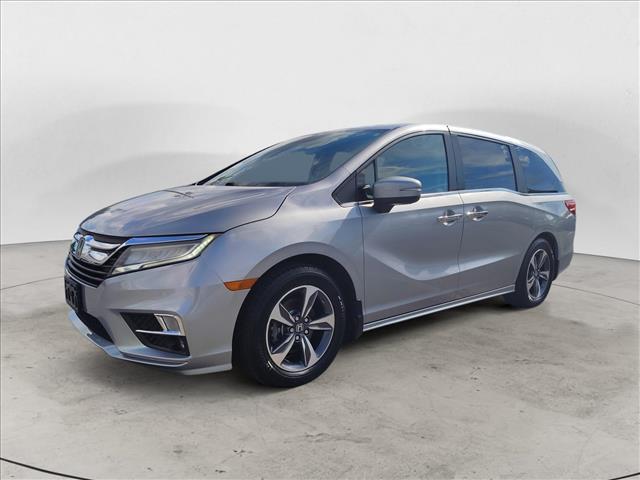 Silver 2018 Honda Odyssey Minivan Front-Wheel Drive Automatic
