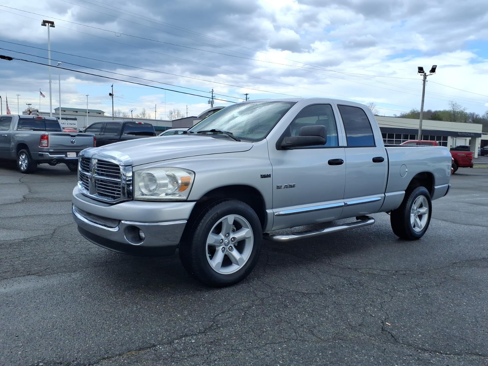 Silver Bright Silver Met 2008 Dodge RAM 1500 ST Quad Cab 4WD Pickup Truck Four-Wheel Drive 5-Speed Automatic