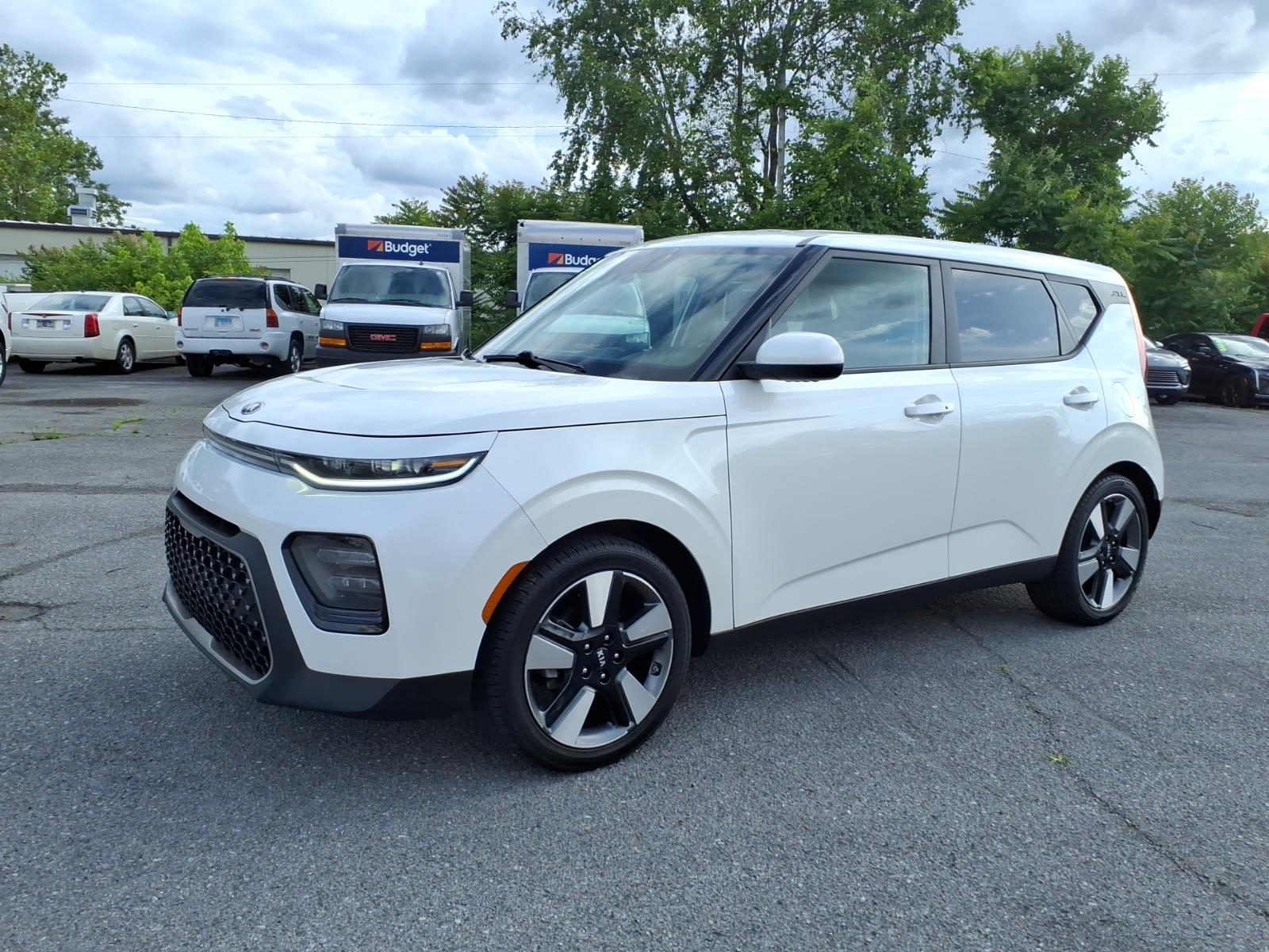 White 2020 Kia Soul EX FWD SUV / Crossover Front-Wheel Drive Continuously Variable Transmission