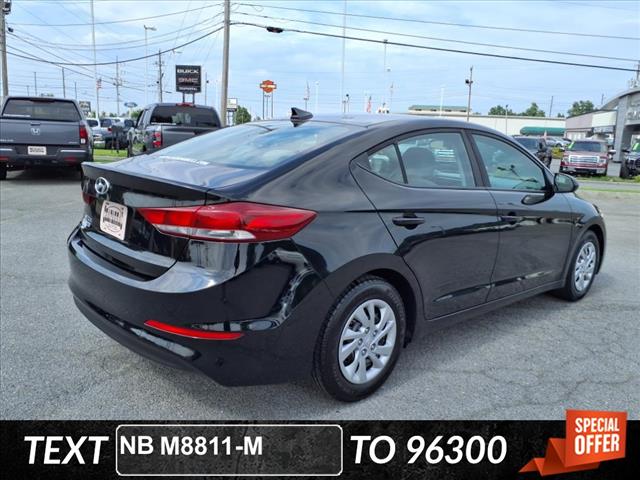 2017 Hyundai ELANTRA SE