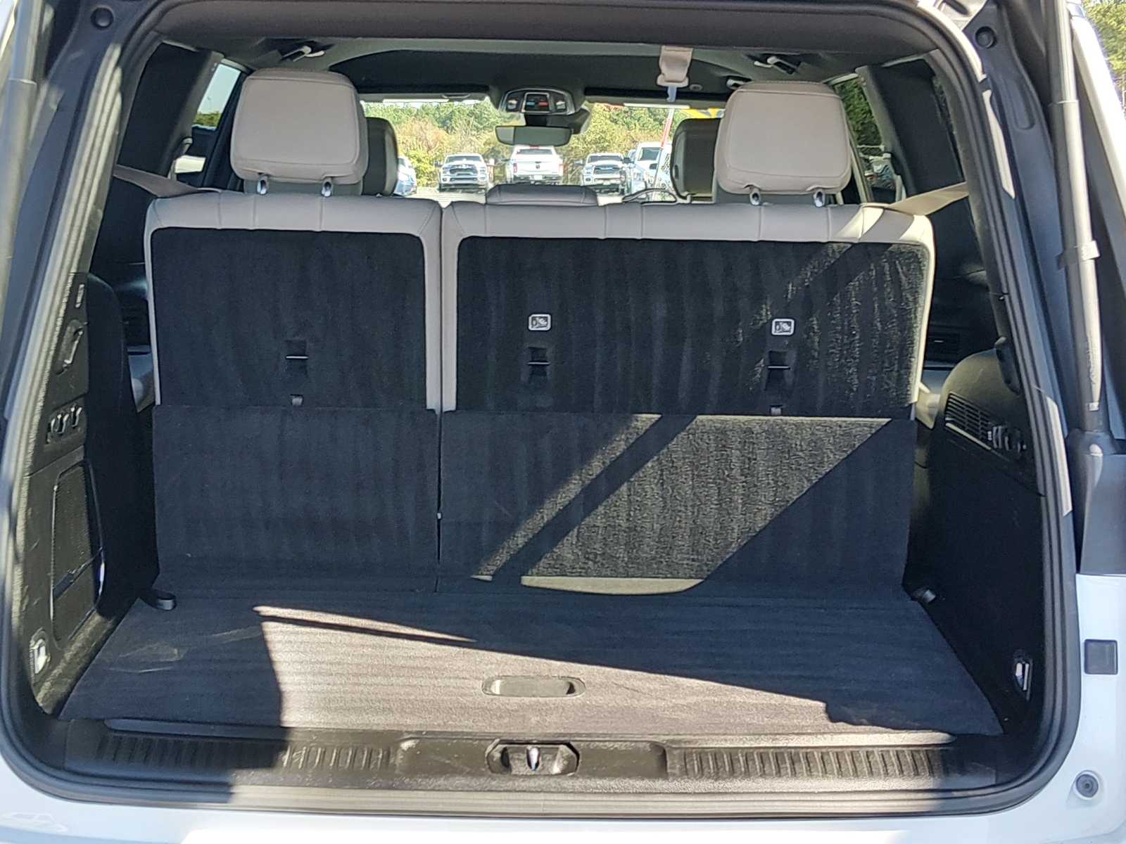 Certified Used 2025 Bright White Clear Coat Jeep Series II image 13