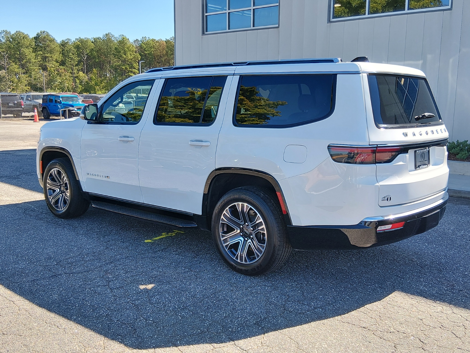 Certified Used 2025 Bright White Clear Coat Jeep Series II image 5