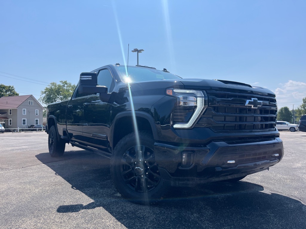 2025 Chevrolet Silverado 3500HD High Country