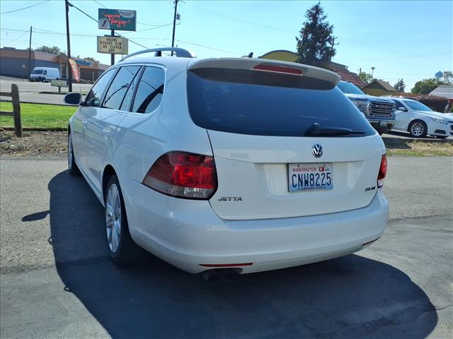 2012 Volkswagen Jetta SportWagen SE PZEV