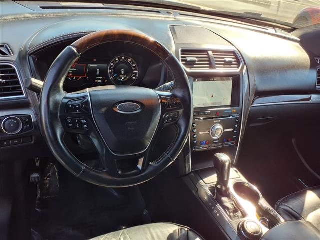 2017 Ford Explorer Platinum