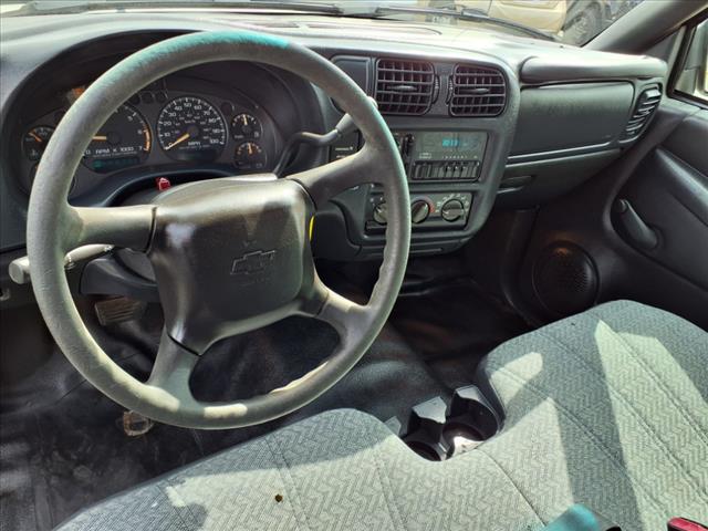 2002 Chevrolet S-10 Base