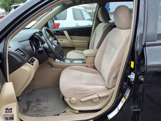 2010 Toyota Highlander Base
