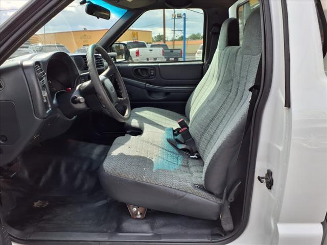 2002 Chevrolet S-10 Base